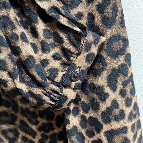 H&M Animal Print Dress midi Cheetah size 4 wrap long sleeves v‎ neck classic - Picture 6 of 13